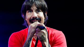 Red Hot Chili Peppers Frontman Anthony Kiedis Gets Ejected From Lakers Game For Confronting Chris Paul, Internet Has Jokes