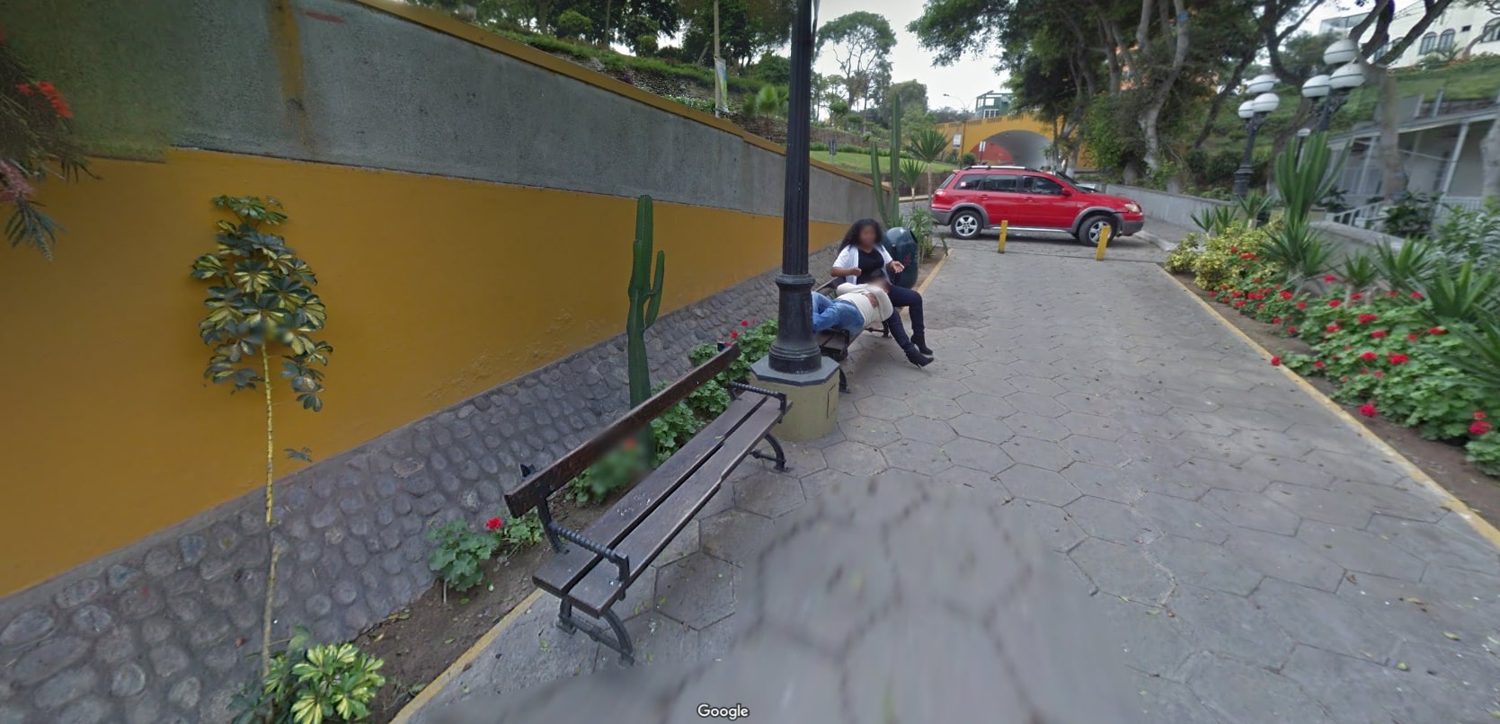 BUSTED Husband Caught Wife Cheating With Another Man On Google Street(02)