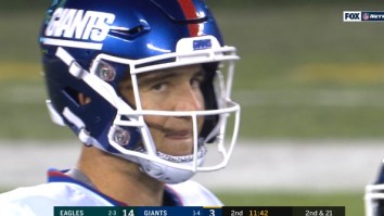 Eli Manning Gets Booed Off The Field Hours After Report Reveals Giants Locker Room Is Turning On Him Because Of His Poor Play