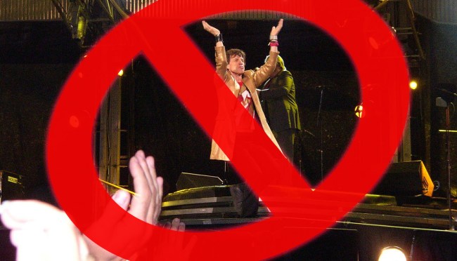 University Manchester Students Union Bans Clapping