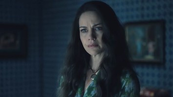 43 Hidden Ghosts You Missed On ‘The Haunting Of Hill House’ While You Were Hiding Behind Your Hands