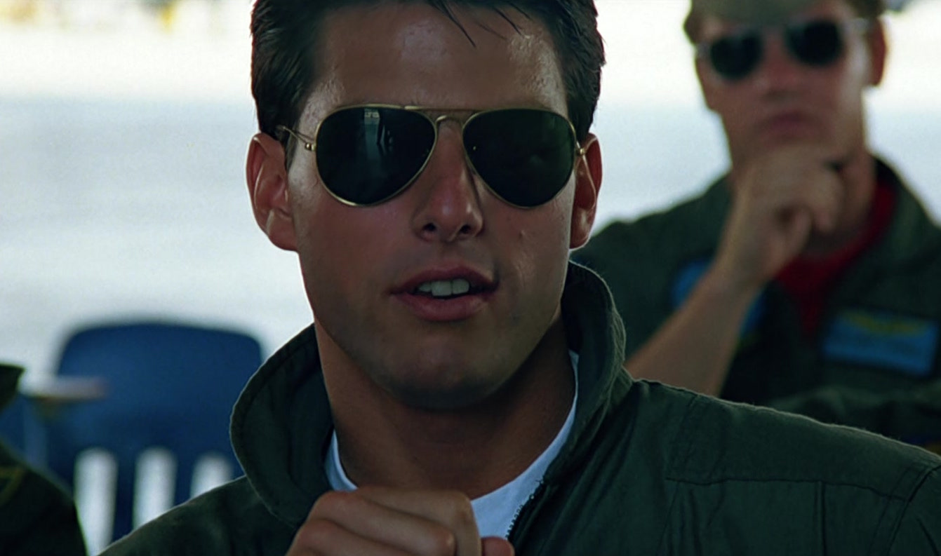 Did Tom Cruise Fly Planes In Top Gun 2