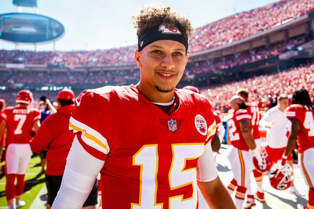 Patrick Mahomes puts ketchup on steak. He's no pizza expert