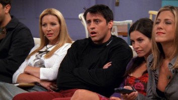 Sharp-Eyed ‘Friends’ Fans Spotted Some Very Creepy Red Eyes Lurking In The Background Of An Episode