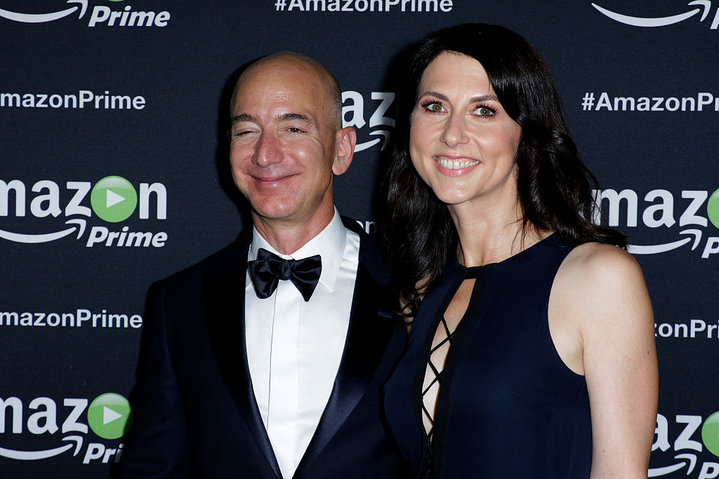 Jeff Bezos Was Reportedly Having An Affair With His Neighbor And Ex-Wife Of NFL Legend Tony Gonzalez