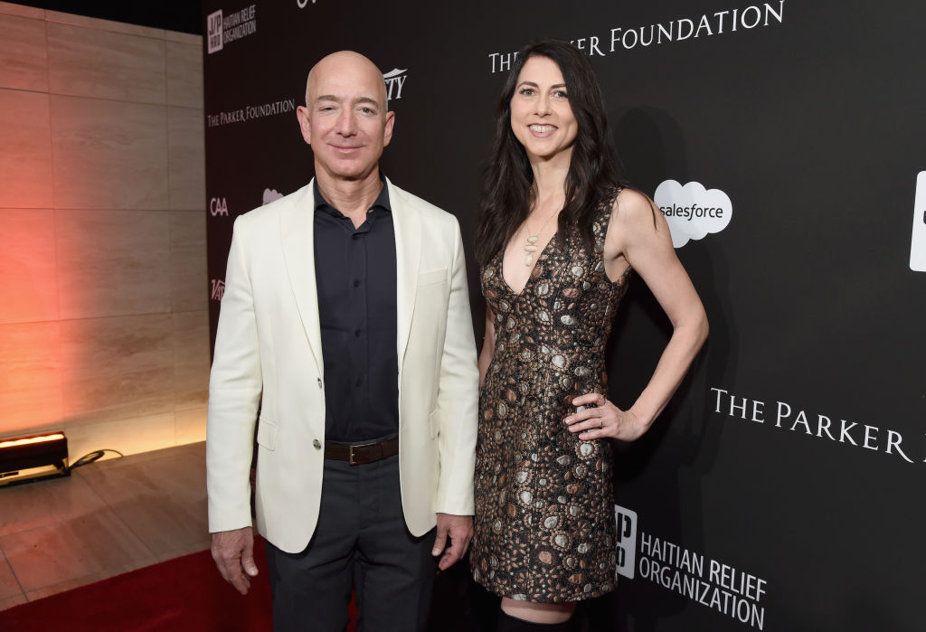 Jeff Bezos And His Wife The Richest Couple In History Announce