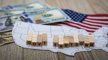 Government Shutdown Ends; US Lifts Russian Sanctions; Wells Fargo Is Re-Branding