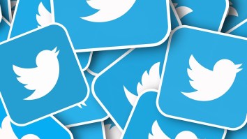 A Billionaire Set The Record For The Most Retweets Ever After Promising To Give Away Almost $1 Million