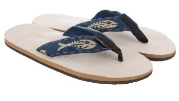 These ‘Fish Strap’ Hemp Sandals Will Survive All Your Insane Summer Adventures