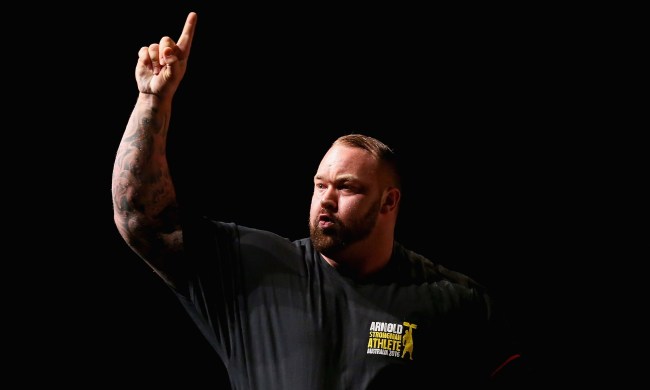 The Mountain From Game Of Thrones Broke His Own Deadlift Record