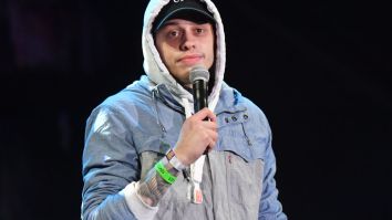 Pete Davidson Kicks Out Students From Comedy Show Because One Wore An Ariana Grande T-Shirt