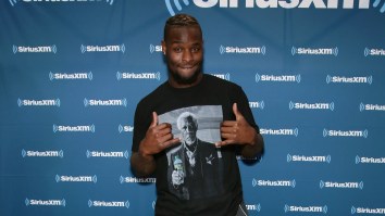 Le’Veon Bell Claps Back At Pittsburgh Reporter Who Slams Him For Claiming Steelers Don’t Treat Players Like Humans