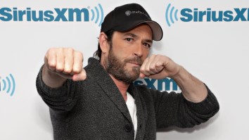 This Photo Of Luke Perry Cheering For His Pro Wrestler Son Is Like A Double Dropkick To The Gut