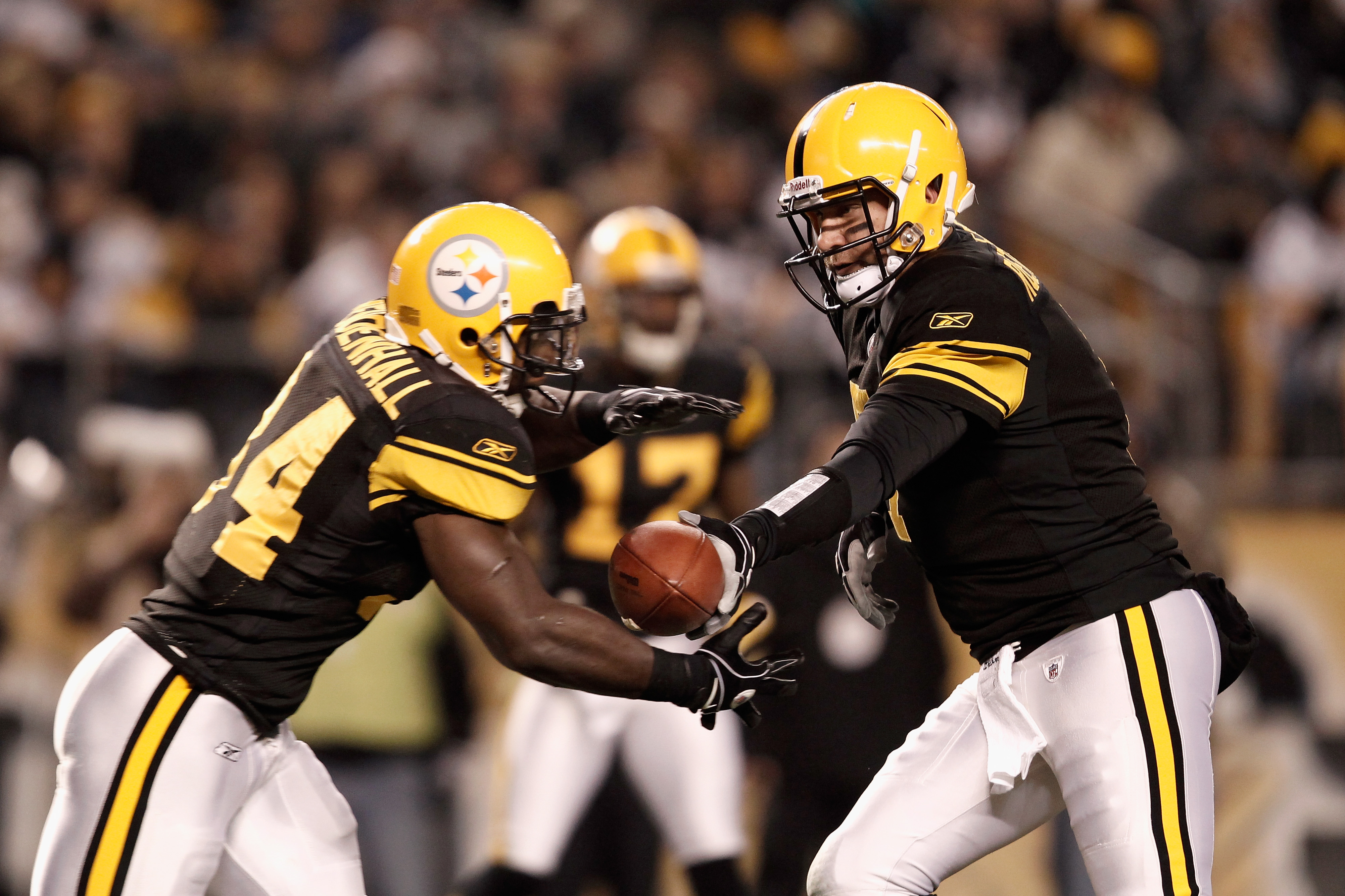 Rashard Mendenhall: Ben Roethlisberger is a 'racist quarterback'