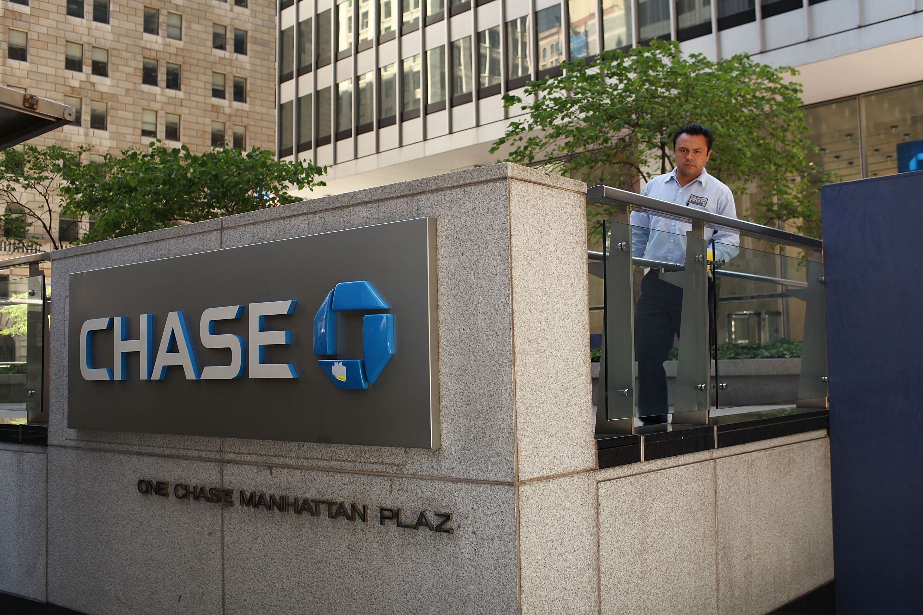 Chase Bank Tells Its Customers To Stop Being Poor In A Deleted Tweet