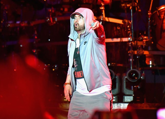Eminem takes to Twitter to celebrate sobriety
