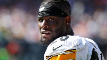 Le’Veon Bell’s Newest Freestyle Proves He Shouldn’t Be Allowed To Rap Ever Again