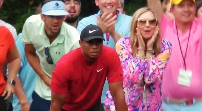 Michael Phelps Photobombing Tiger Woods At The Masters Memes