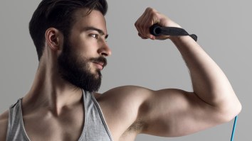 This Resistance Band Routine Might Be The Key To Looking Ripped All Summer