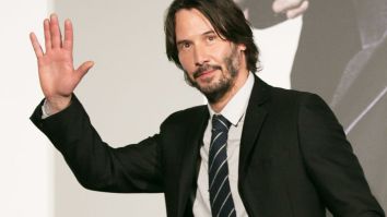 Awesome Story About A Fan Getting An Autograph From Keanu Reeves Goes Viral On Twitter For All The Right Reasons