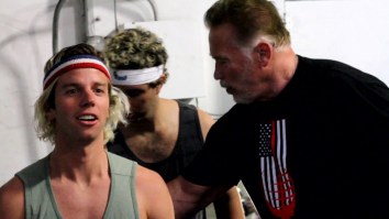 Here’s What It’s Like To Have A Lifting Sesh At Gold’s Gym With Arnold Schwarzenegger