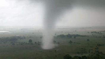 Big-Storm Chasers Capture Scary Video Of Powerful Tornado