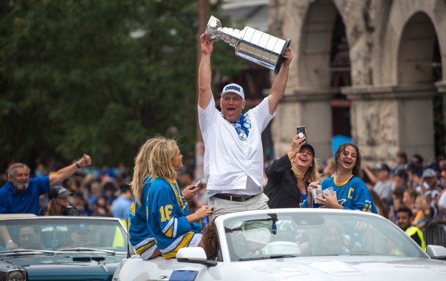 Brett Hull Crashed A Wedding In The Middle Of The Blues Victory Parade