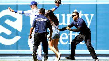 Girl Who Ran Onto Field To Hug Cody Bellinger Revealed How It All Went Down And Her Story Was Great
