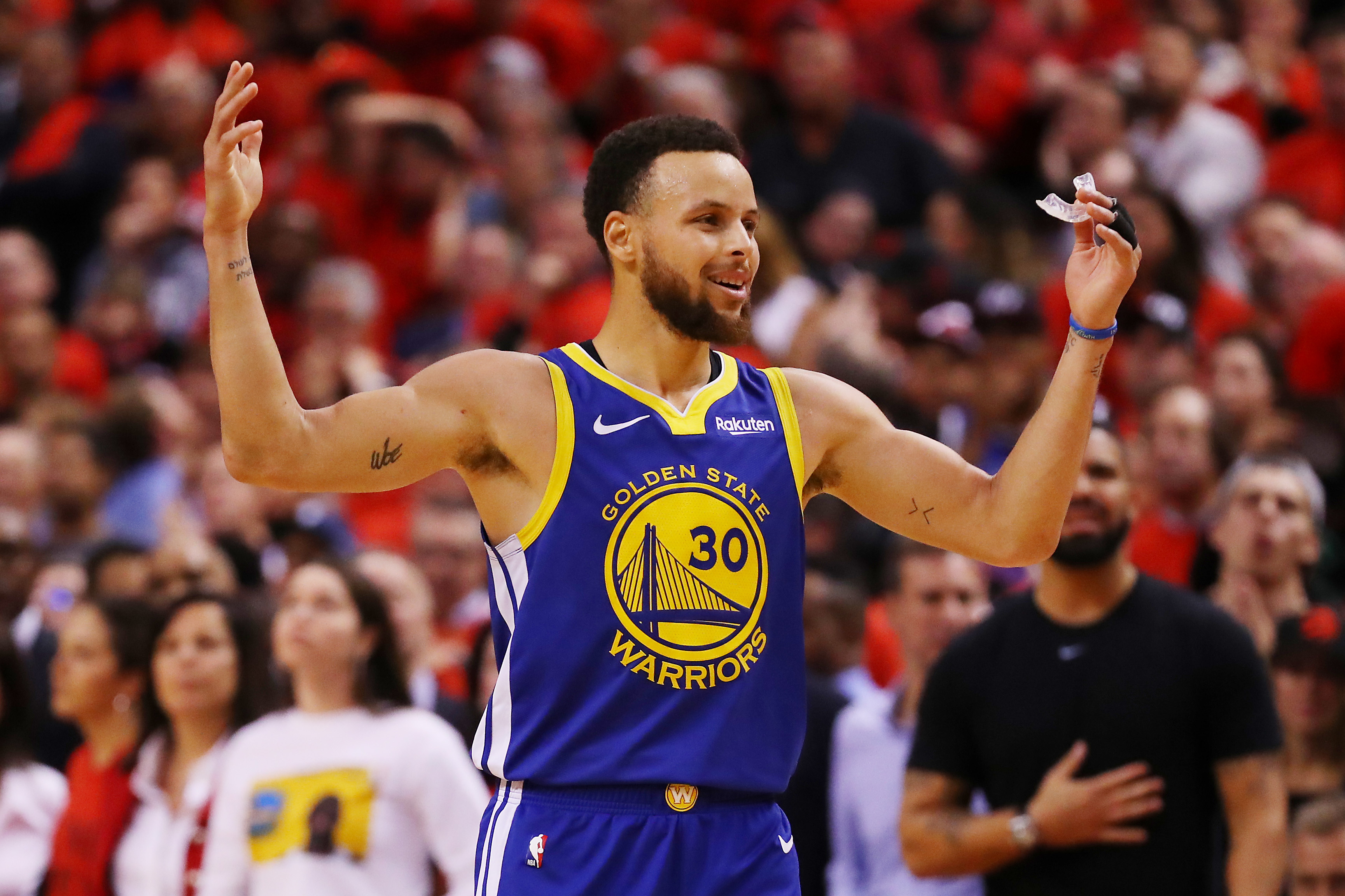 twitter-clowned-the-golden-state-warriors-after-team-released-an