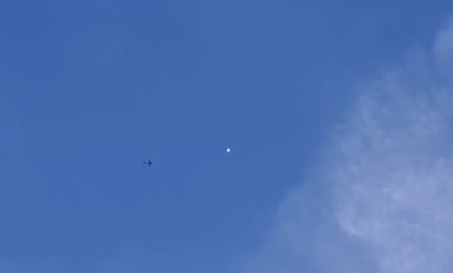 Two UFOs spotted in the sky over Kansas City