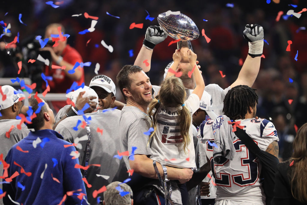 Patriots receive Super Bowl rings with 422 diamonds and 20