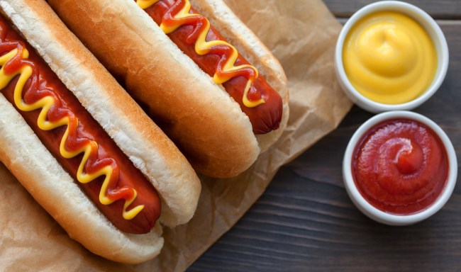 ketchup on hot dog debate