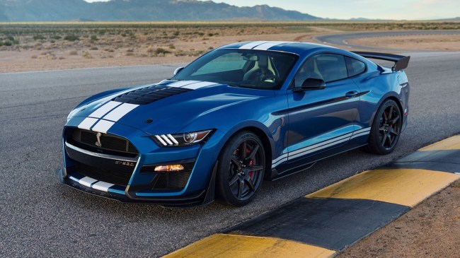 Ford Mustang Shelby GT5 Zooms