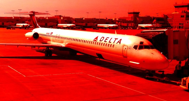 Delta Flight Delayed 7 Hours Brawls Break Out Police Respond VIdeos