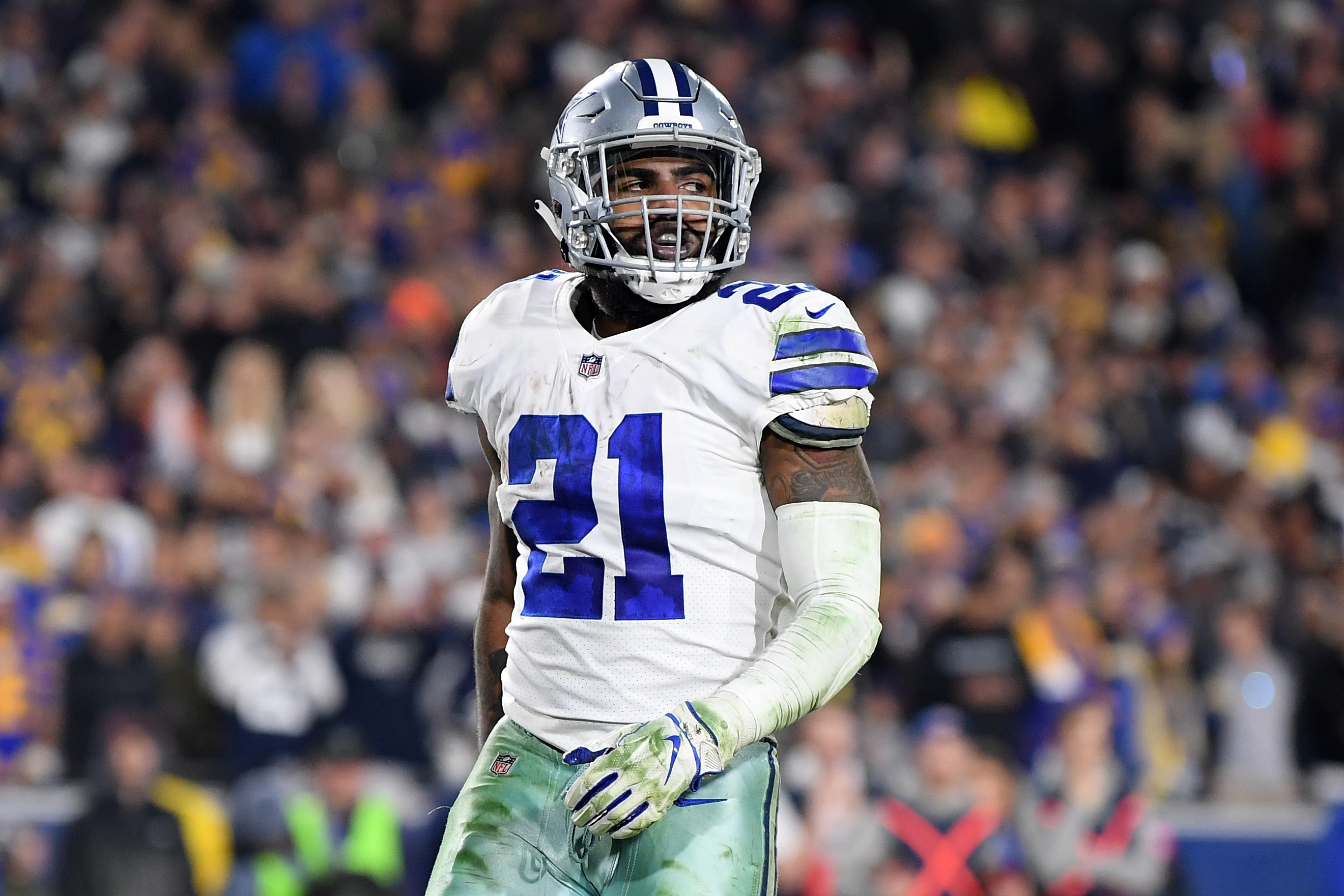 Ezekiel Elliott Gets Blasted By Cowboys Fans For Implying That There's