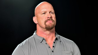 Expert Chugger Stone Cold Steve Austin Rates The Beer Chugging Skills Of Baker Mayfield, Aaron Rodgers, And More
