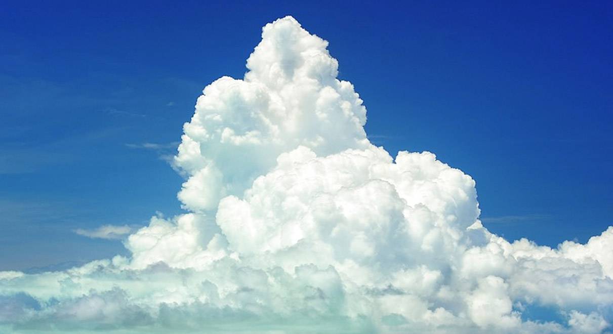 Popular Instagram Travel Influencer Gets Roasted For Adding Fake Clouds