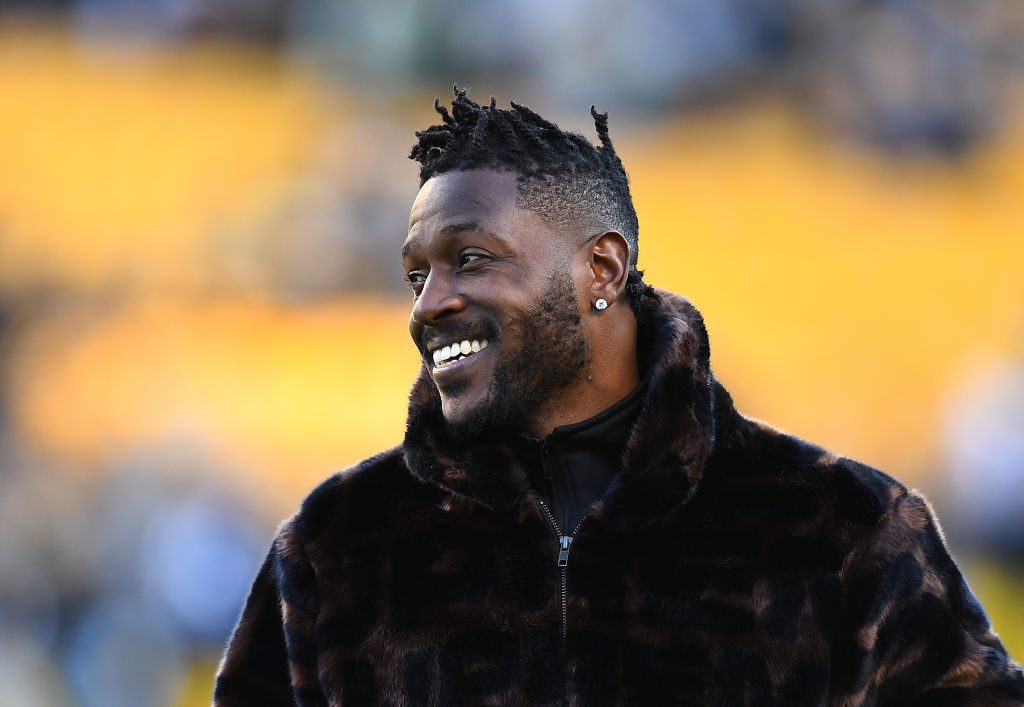 3x Super Bowl Champion Loves Antonio Brown but Won't Want His Antics for  'Stability' Strived Dallas Cowboys - EssentiallySports