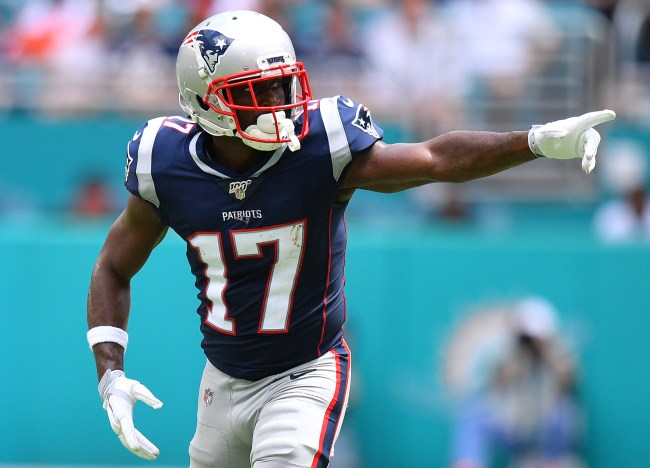 Patriots players were reportedly mad that the Patriots decided to cut Antonio Brown