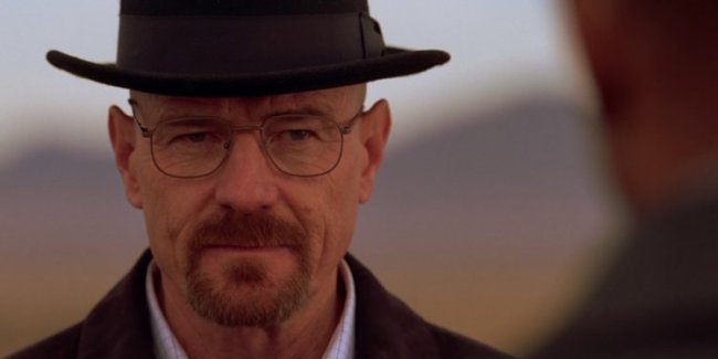 leaked behind the scenes photos of el camino show walter white returning to the Breaking Bad movie