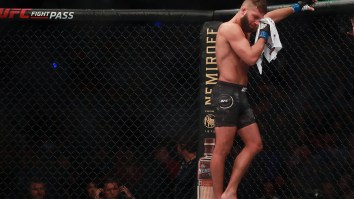 Fans At UFC Mexico Event Throw Beer At Jeremy Stephens After Accidental Eye Poke Ends Fight In 15 Seconds