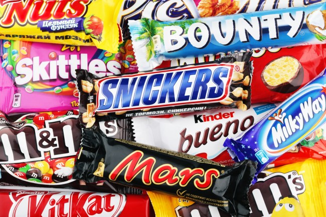 Twitter Moments of users waging a war over the best candy including Snickers, Milky Way, M&Ms, Kit Kats, Reese and Twix.