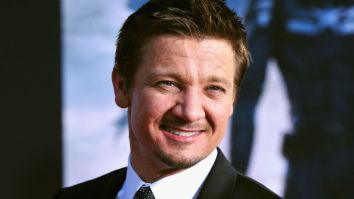 Jeremy Renner Was Forced To Shut Down His Bizarre App After Getting Hilariously Trolled Into Oblivion
