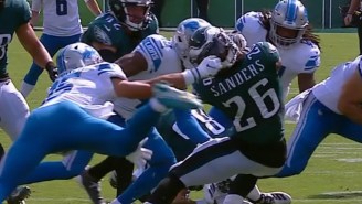 Refs Miss Obvious Facemask Penalty As Eagles Miles Sanders’ Almost Gets His Head Ripped Off During Play