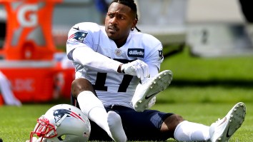 Antonio Brown Went On An Epic 93 Tweet Spree That Included Accusing Patriots Trainers Of Stealing From Him