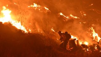 The Photos And Footage Of The Wildfire Sweeping Across Los Angeles Are Absolutely Unreal