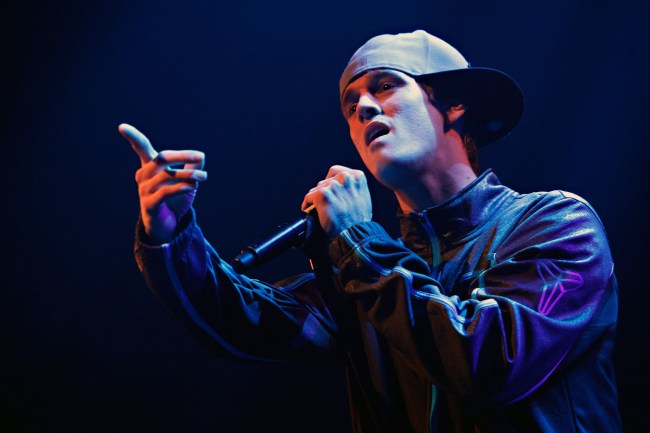 Aaron Carter said Eminem's 'Killshot" was "sh*t" and said he would rip apart Machine Gun Kelly MGK in a freestyle.