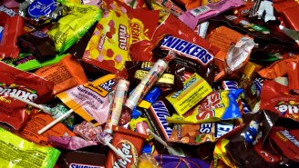 Here’s What Your Choice Of Halloween Candy Size Says About You, According To Economists
