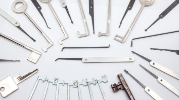 An Expert Quickly Picks A Lock 24 Times With 24 Different Tools To Show How Easy It Is