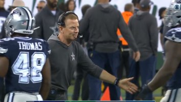 Frustrated Cowboys Players Awkwardly Leave Head Coach Jason Garrett Hanging While Making Their Way To The Sideline